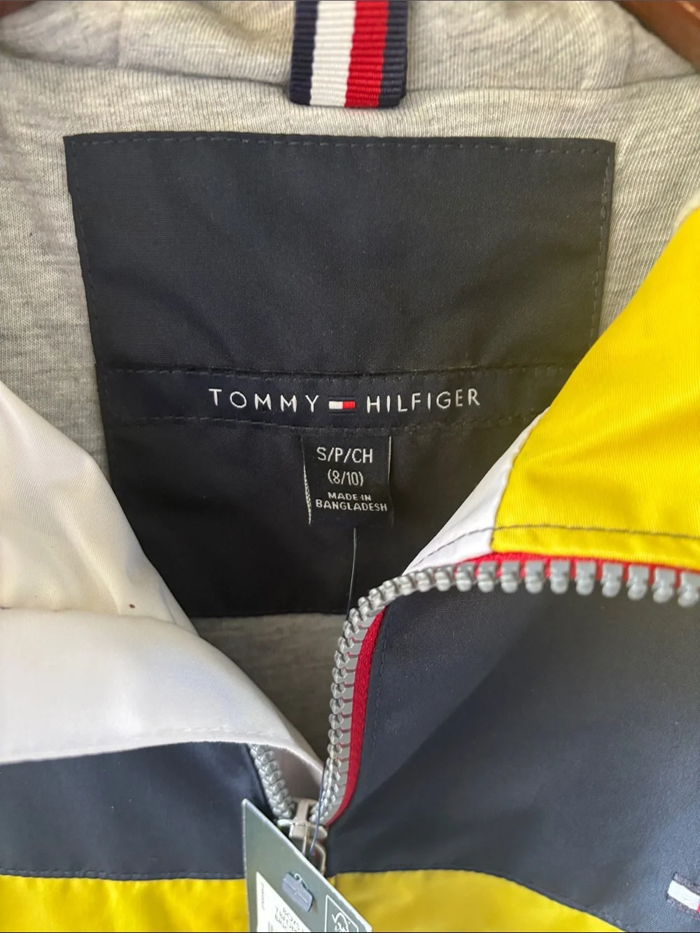 Tommy Hilfiger Kids Navy, Yellow & White Hooded Raincoat, new